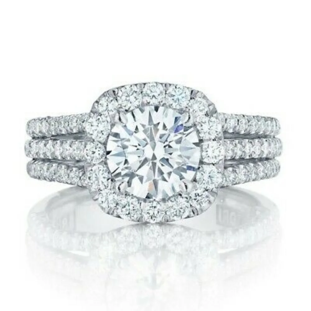 Gorgeous Sparkling Designer Round Diamond Ring - Picture 2 of 3
